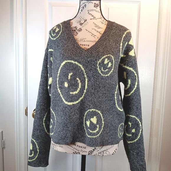 NOBO Sweaters - NOBO V-Neck Knit Pullover Sweater Grey Mix Smiley Face Graphics Women's Size M